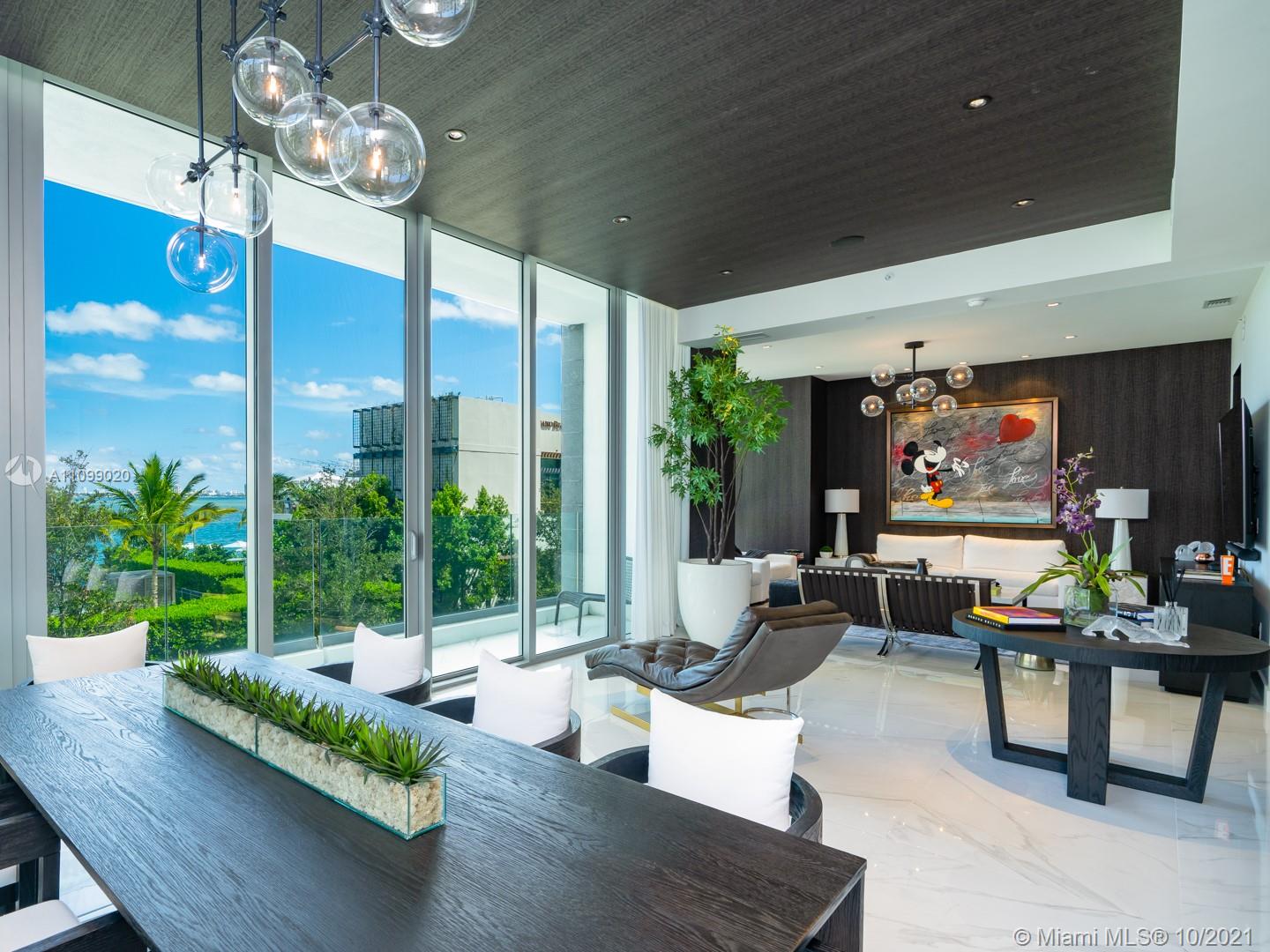 PARAISO BAY CONDO - Residential