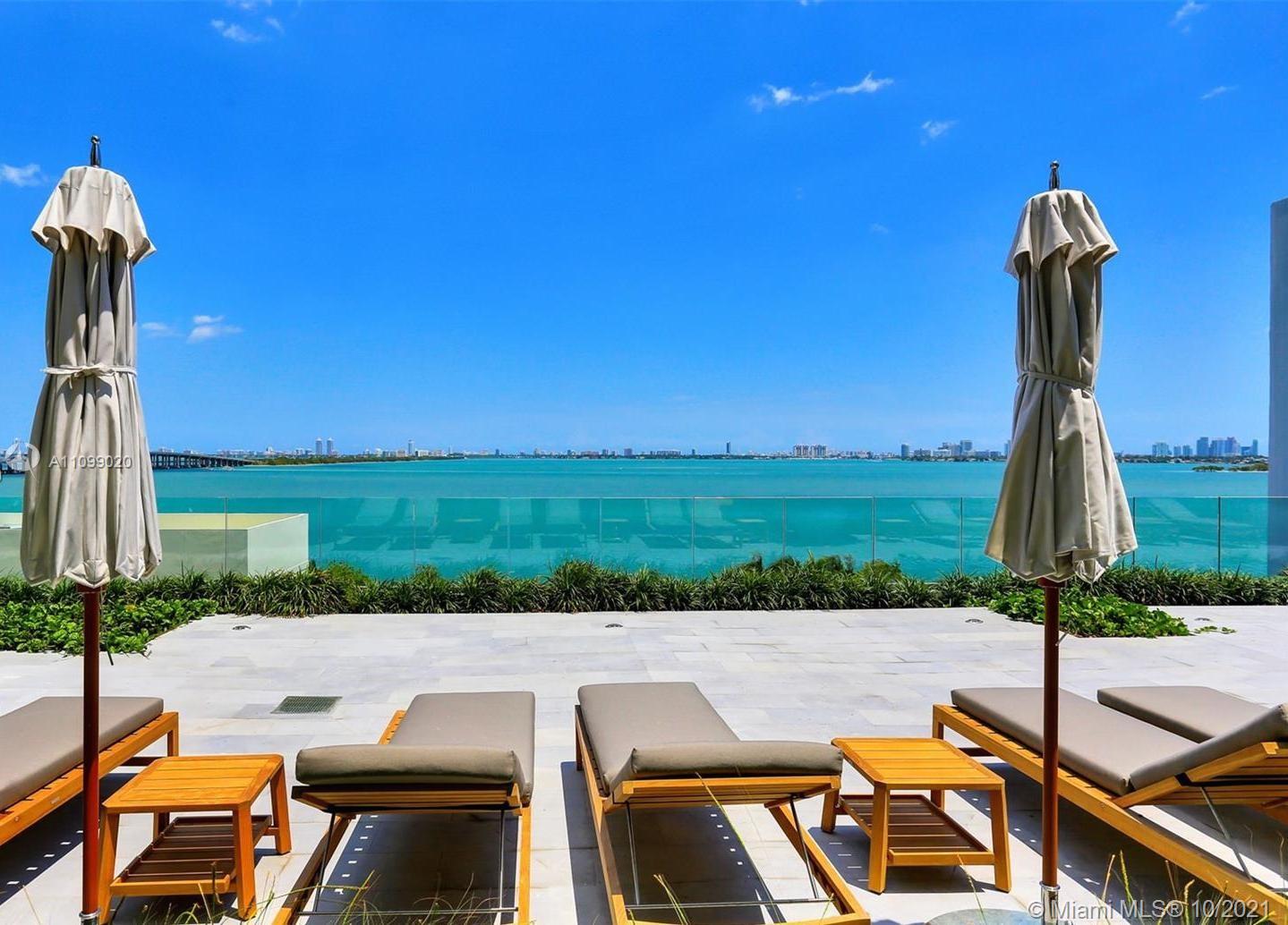 PARAISO BAY CONDO - Residential