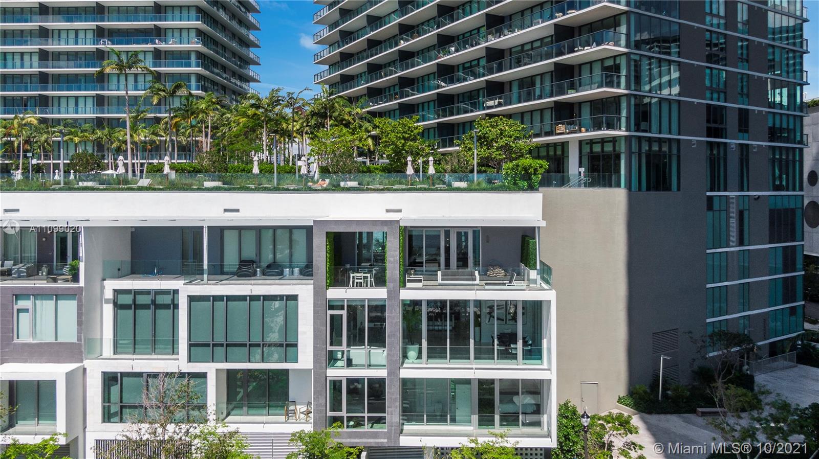 PARAISO BAY CONDO - Residential