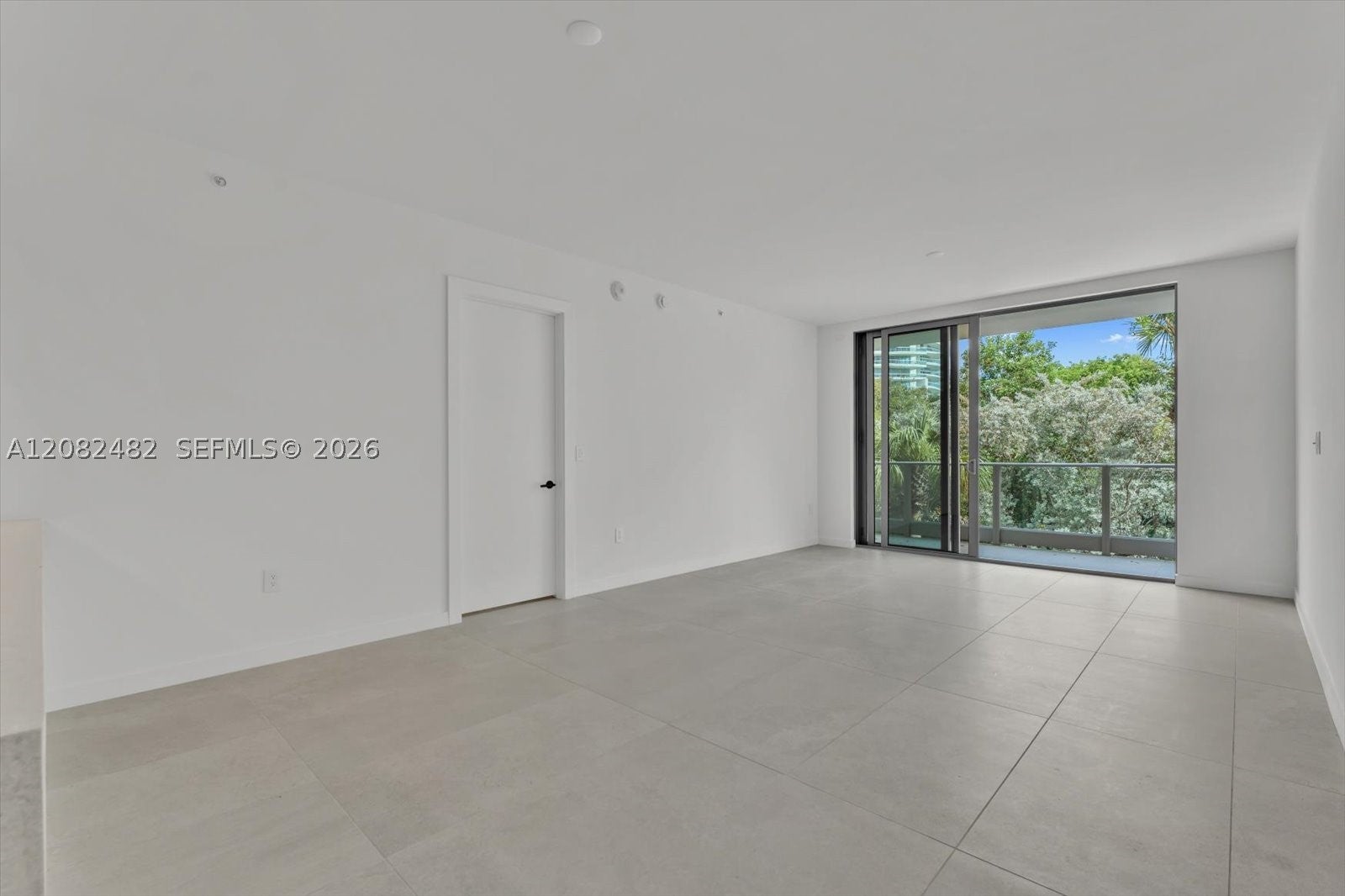 2200 Brickell Ave 202