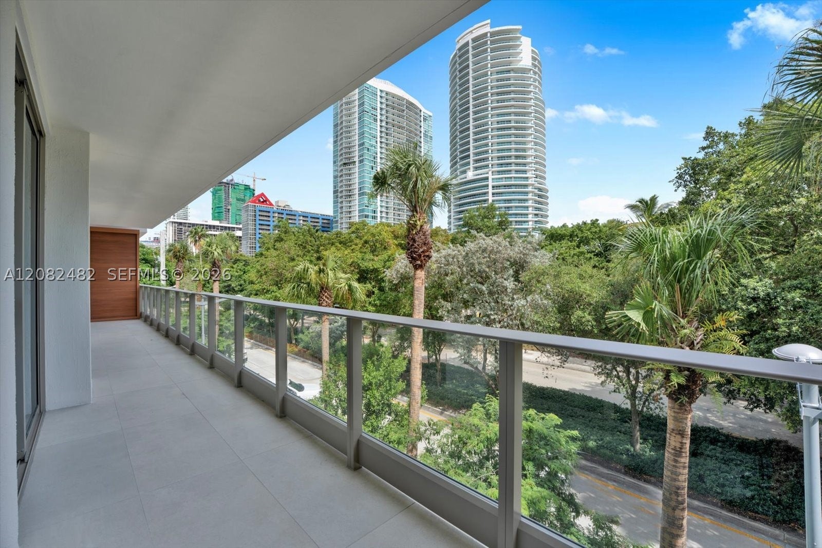 2200 Brickell Ave 202