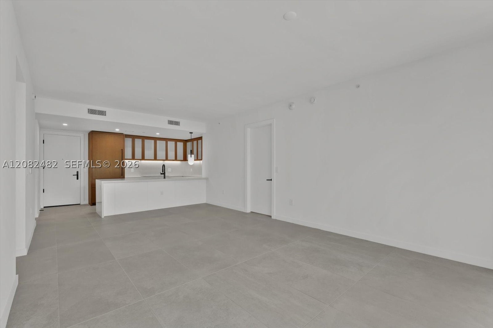 2200 Brickell Ave 202