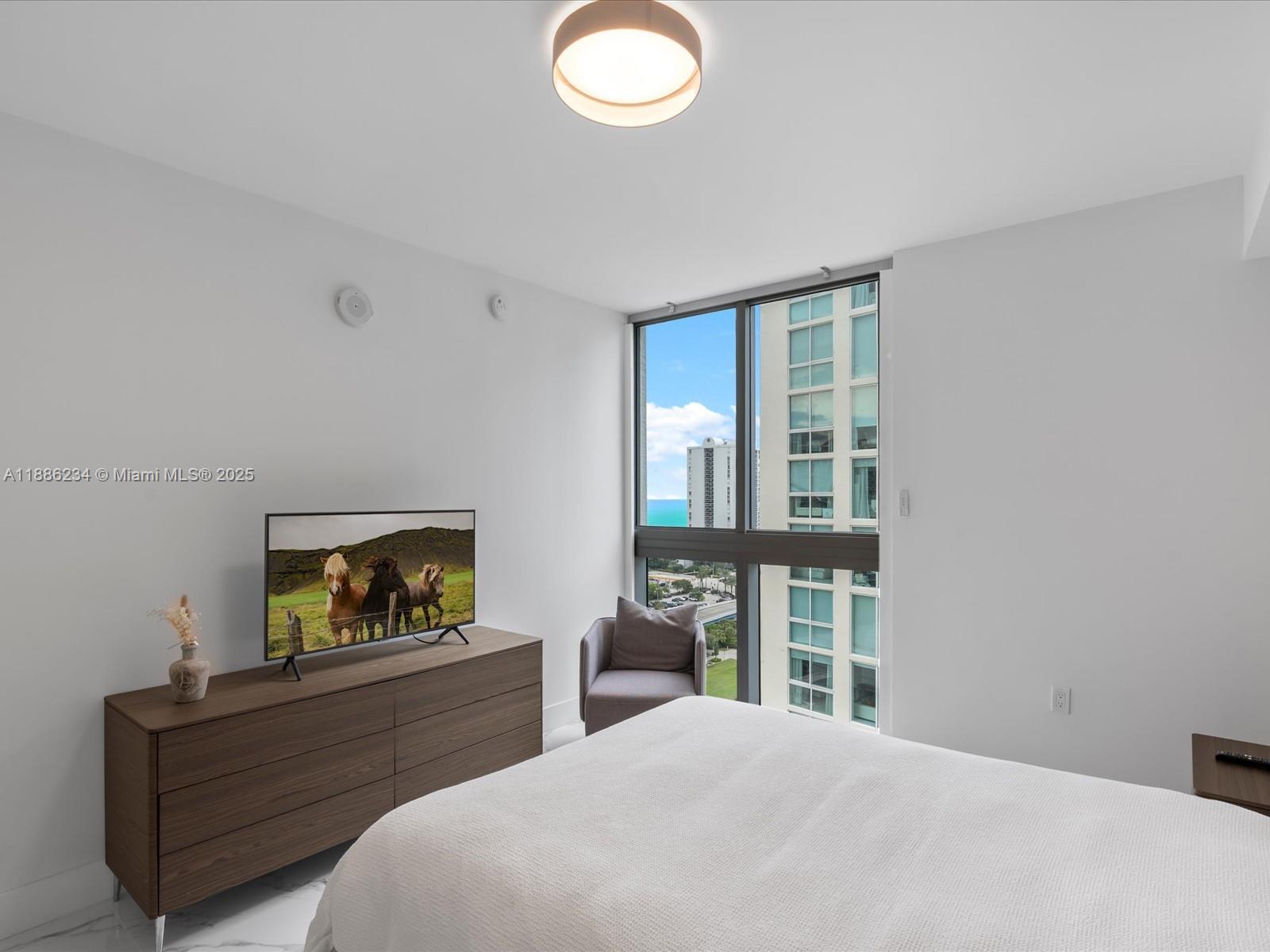PARQUE TOWERS CONDO - Residential