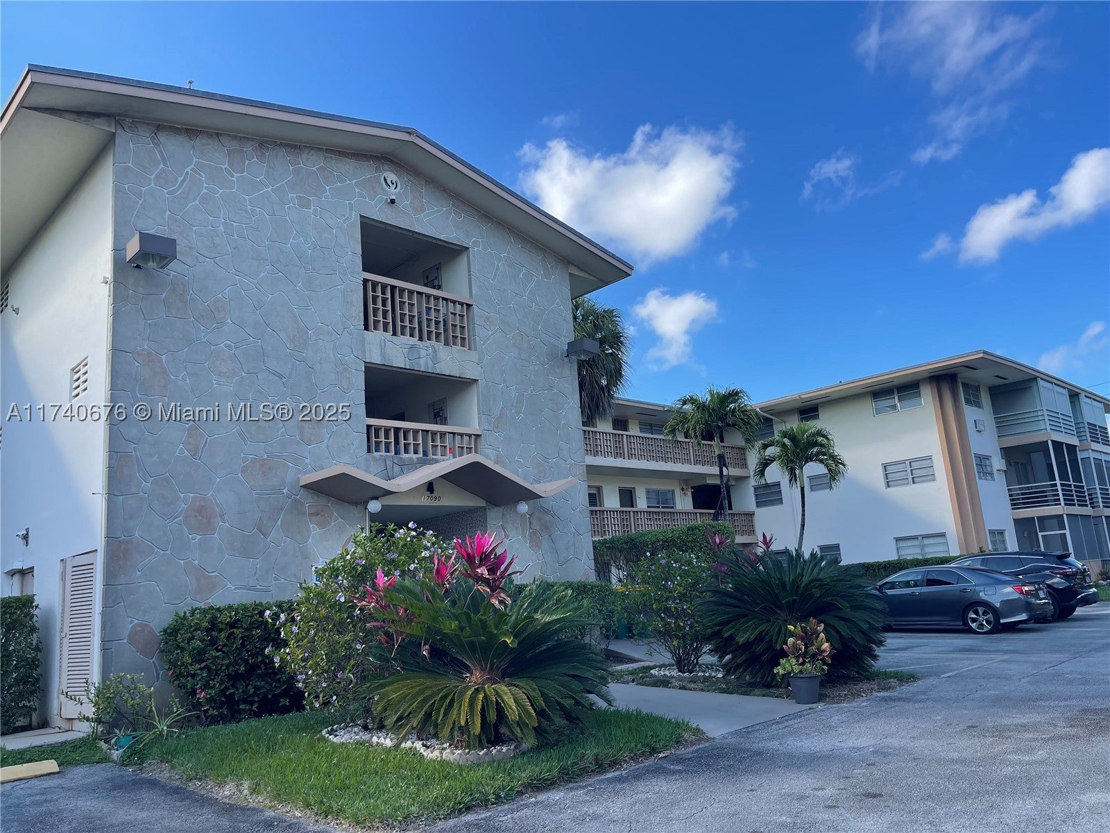 17090 NE 14th Ave 314, Miami FL 33162