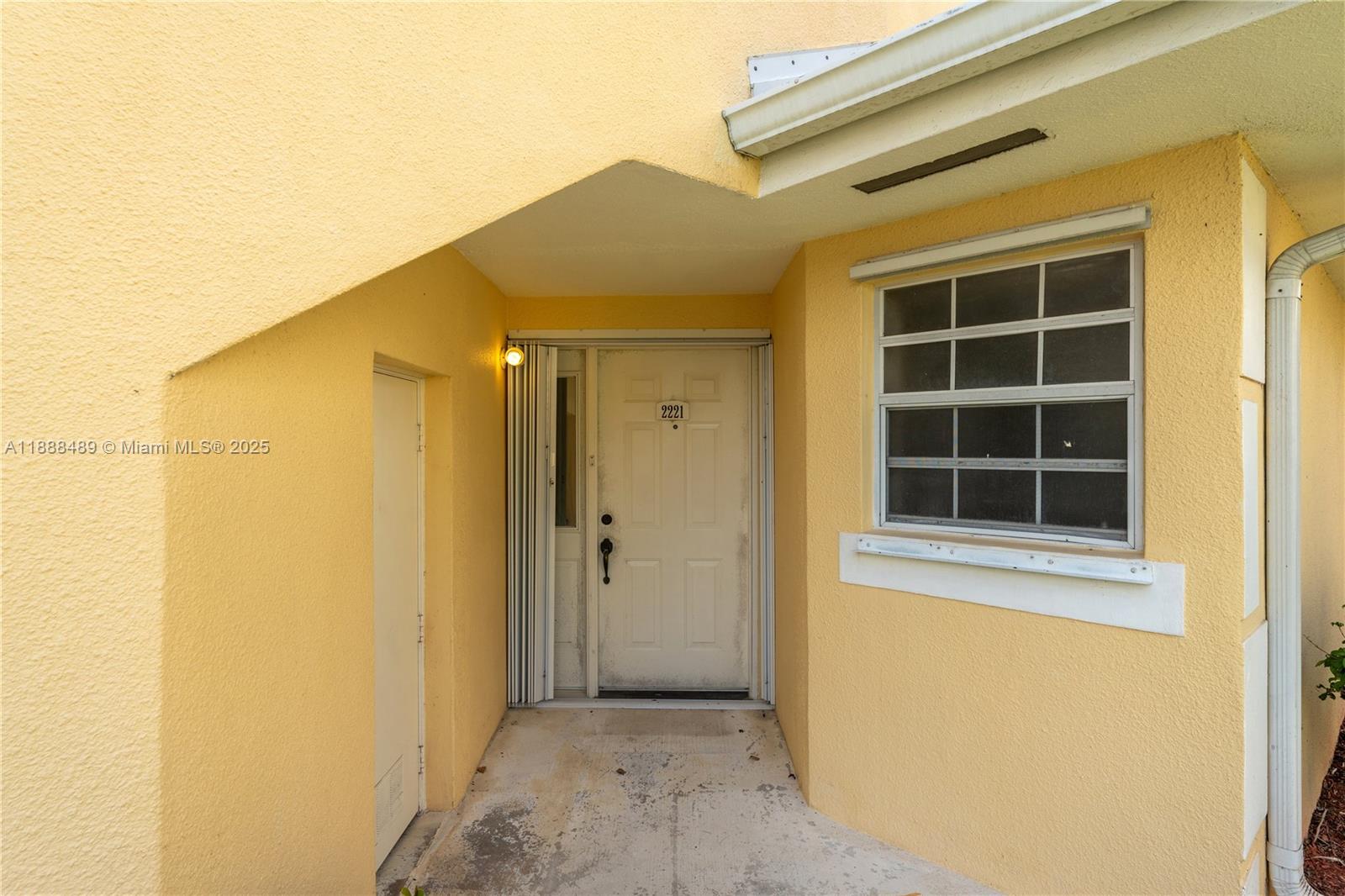 KEYS GATE CONDO NO SEVEN - Residential