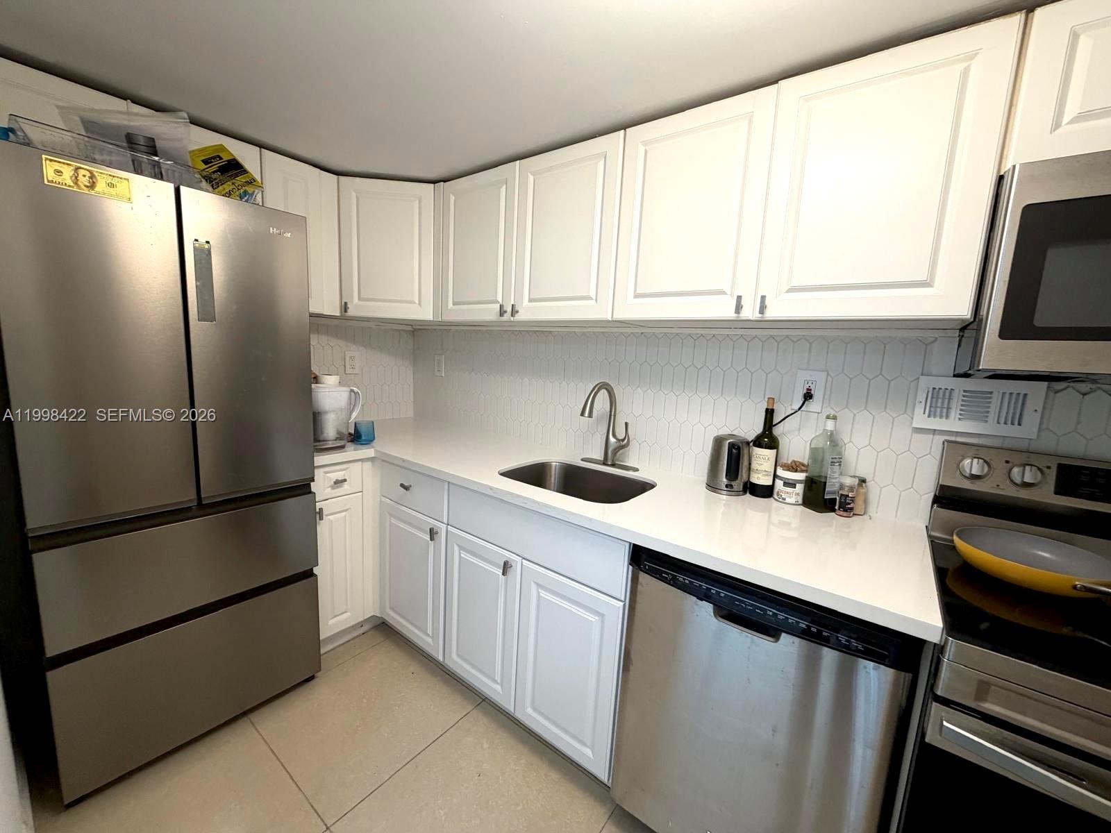 MIRADOR 1000 CONDO - Residential Lease