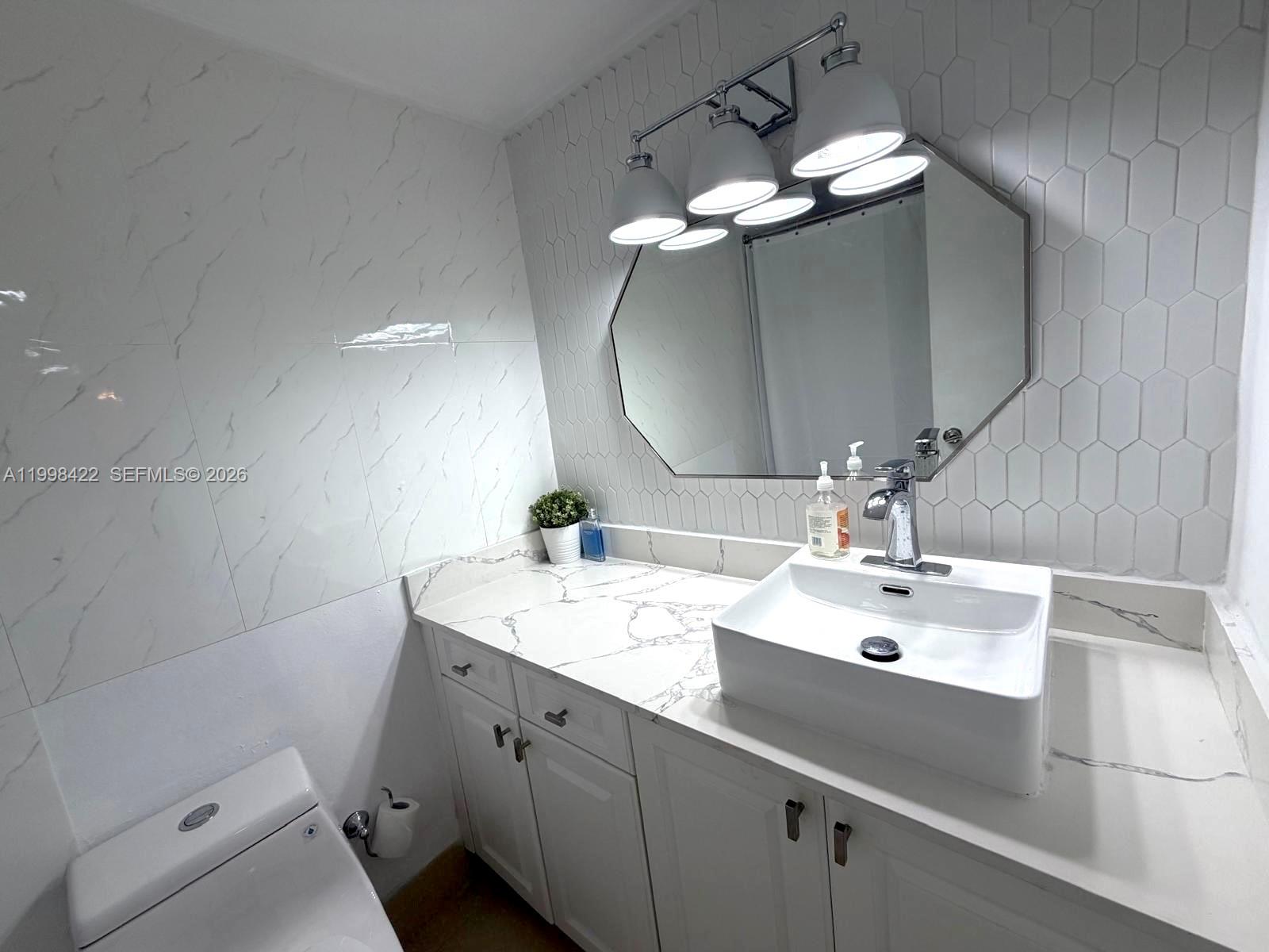 MIRADOR 1000 CONDO - Residential Lease