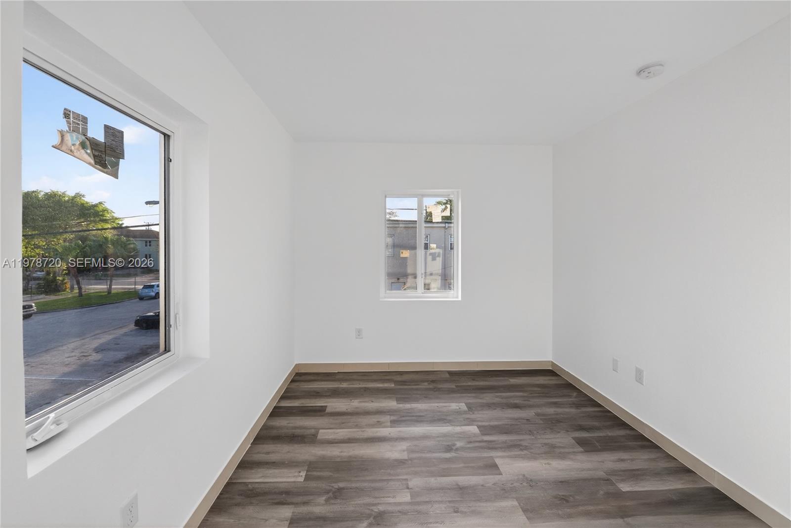 SUNSET PALM VILLAS CONDO - Residential