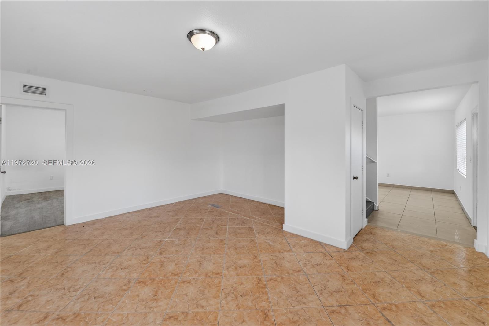 SUNSET PALM VILLAS CONDO - Residential