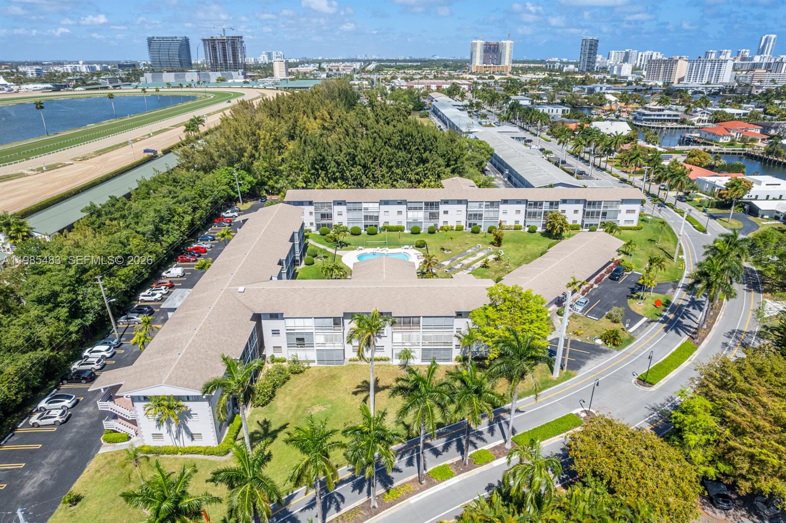 GOLDEN ISLES CONDO APTS - Residential Lease