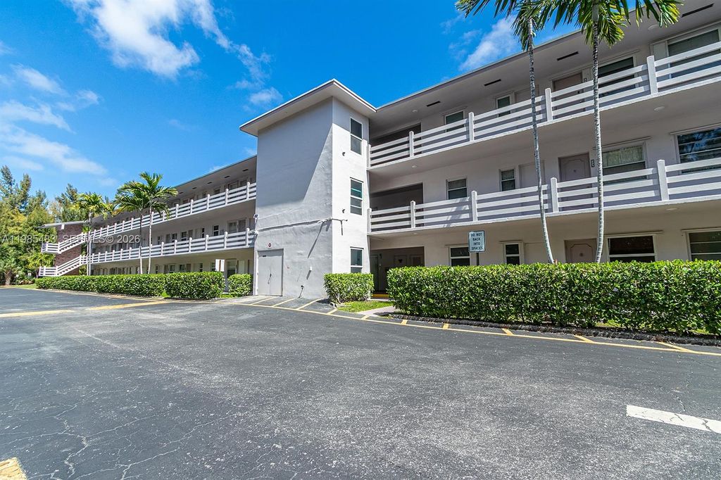 Photo of 700 Layne Blvd #118, Hallandale Beach, FL 33009 (MLS # A11985483)