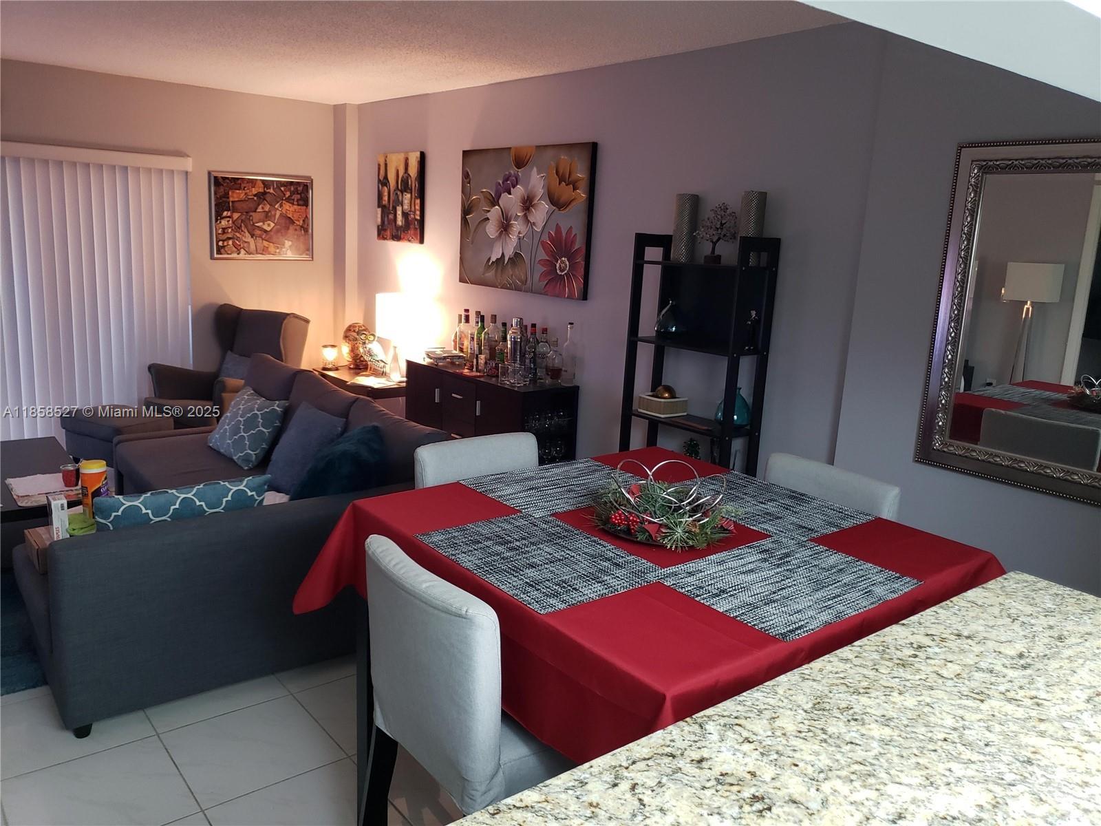 MANORS OF INVERRARY I-5 - Residential