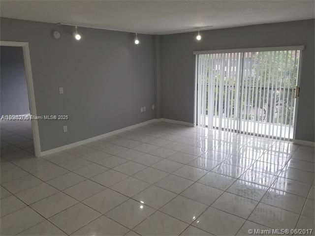 View photos, virtual tours, details... 4160 Inverrary Dr 505