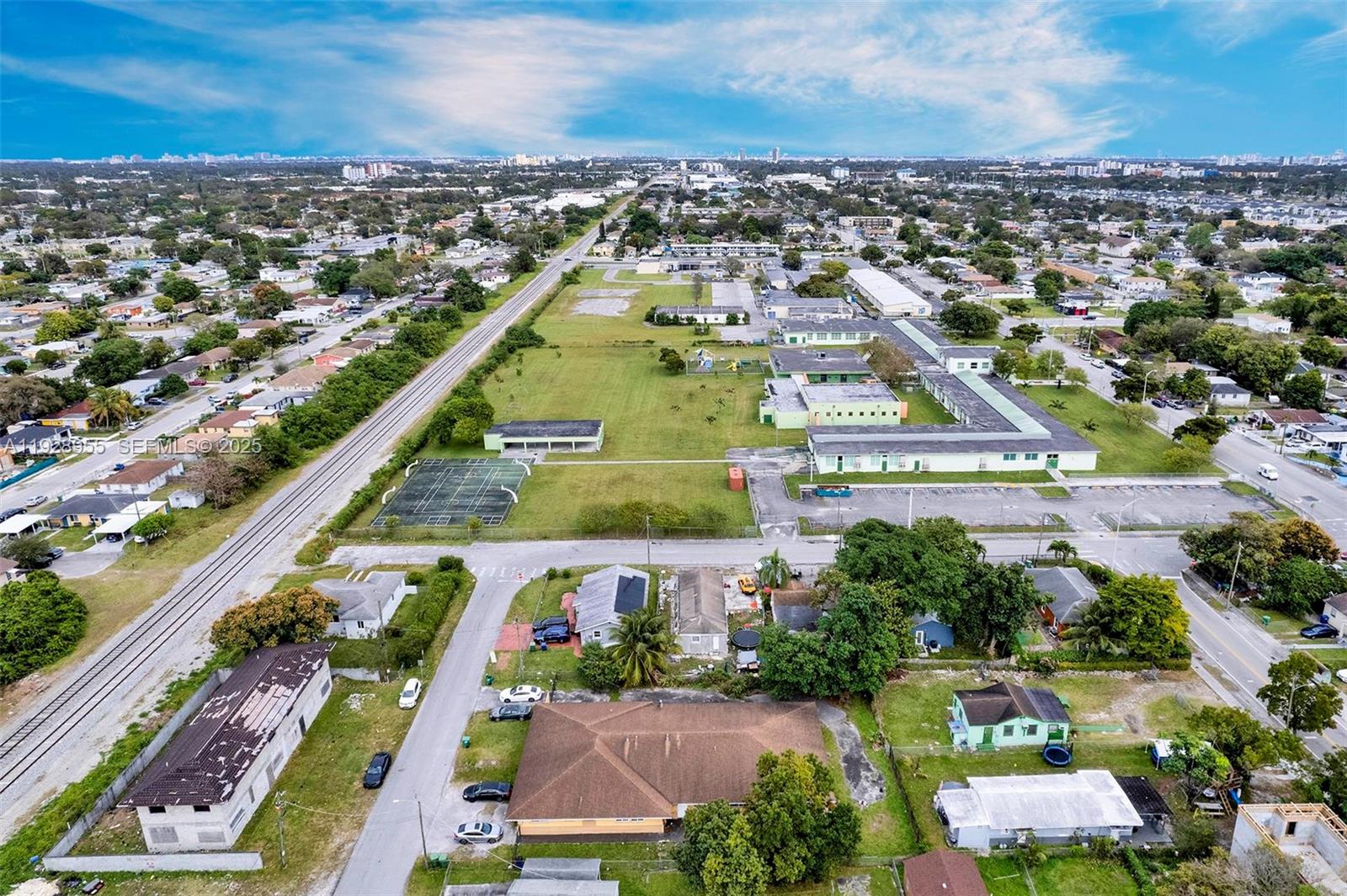 PARA VILLA HEIGHTS - Residential Income