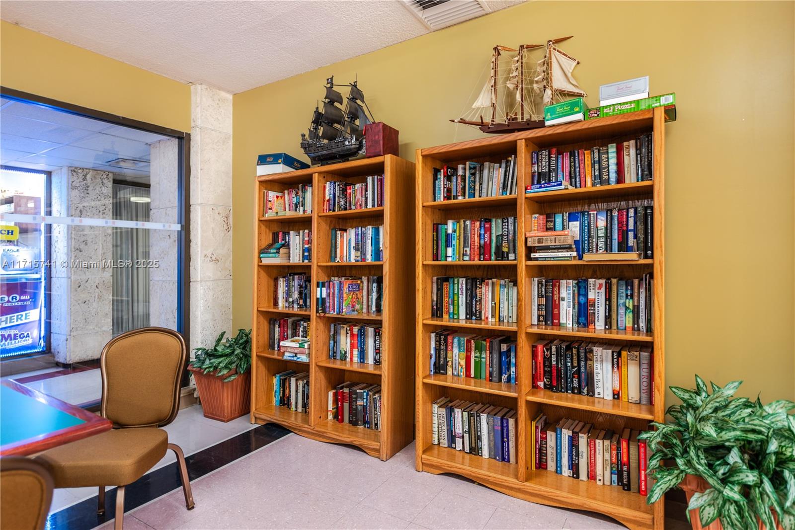 HEMISPHERES CONDO - Residential