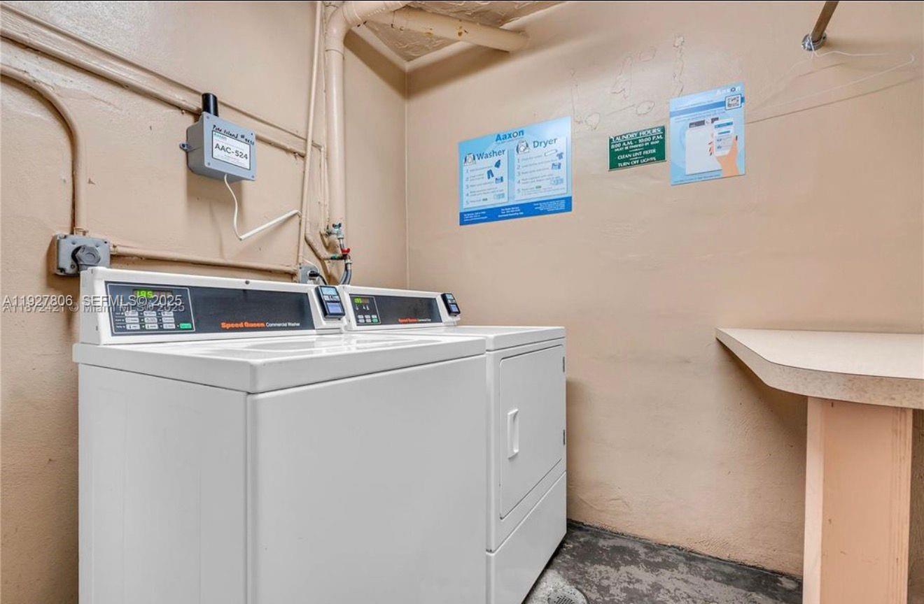 LIVE OAK CONDO TWELVE - Residential Lease