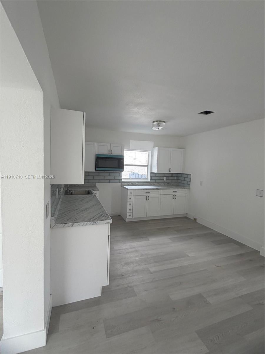 WINONA PARK - Residential