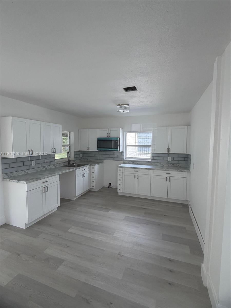 WINONA PARK - Residential