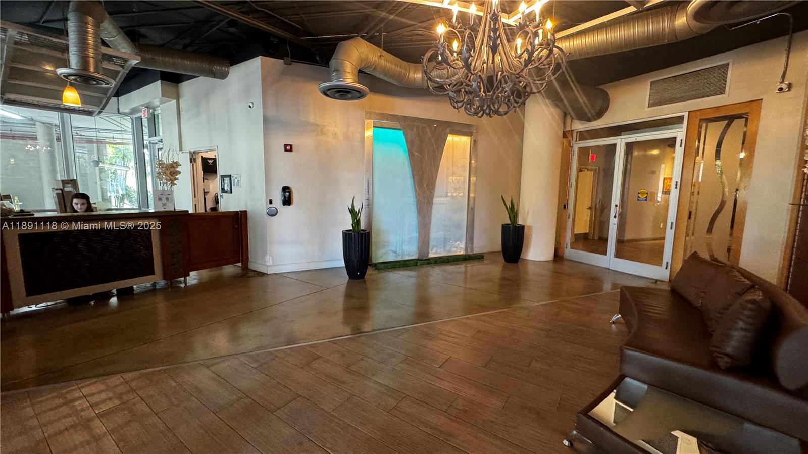 NEO CONDO - Residential