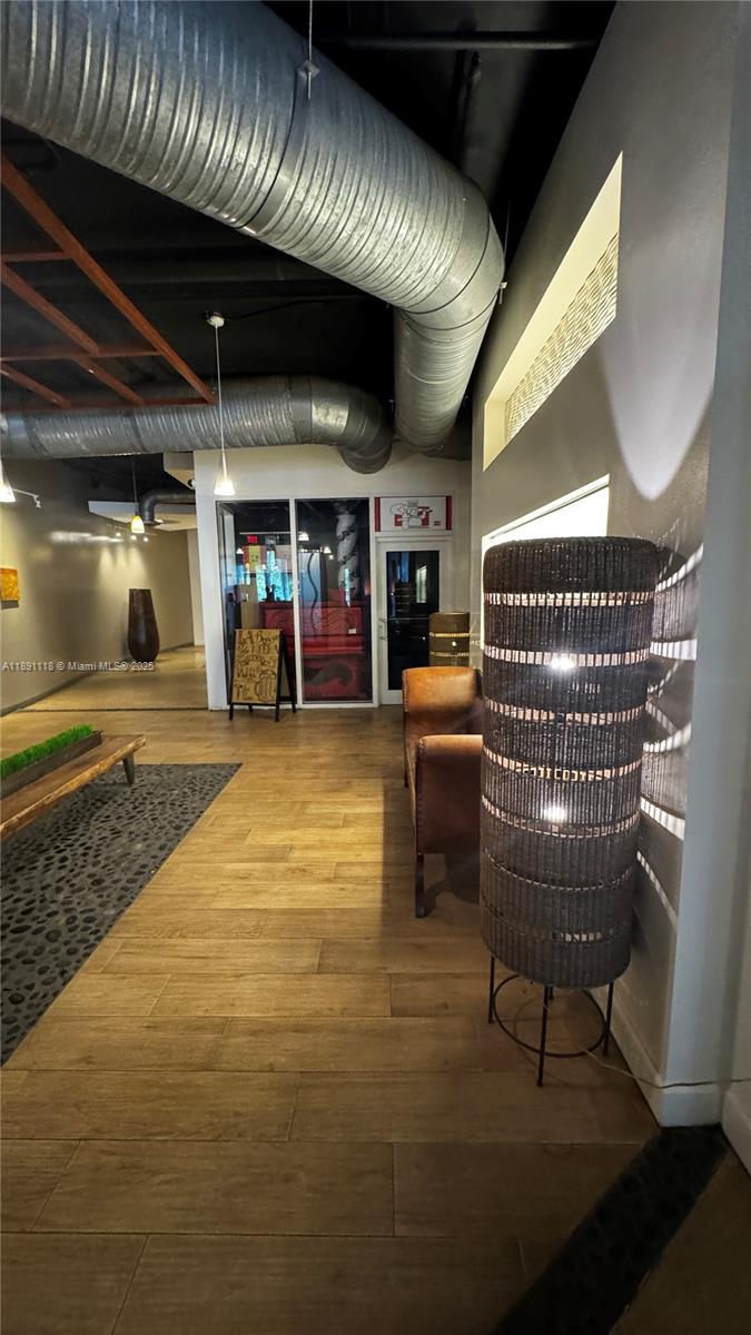 NEO CONDO - Residential