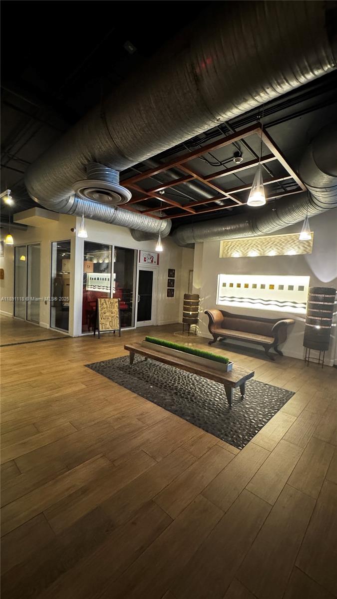 NEO CONDO - Residential