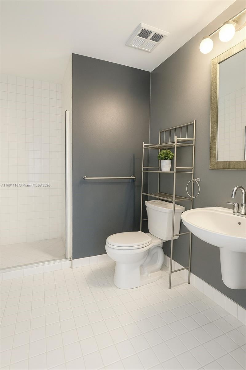 NEO CONDO - Residential