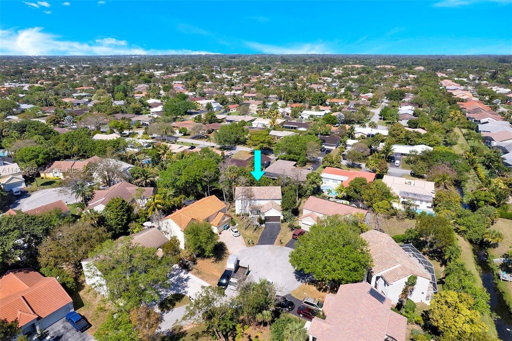 Photo of 3980 Wild Lime Ln, Coral Springs, FL 33065 (MLS # A11420455)