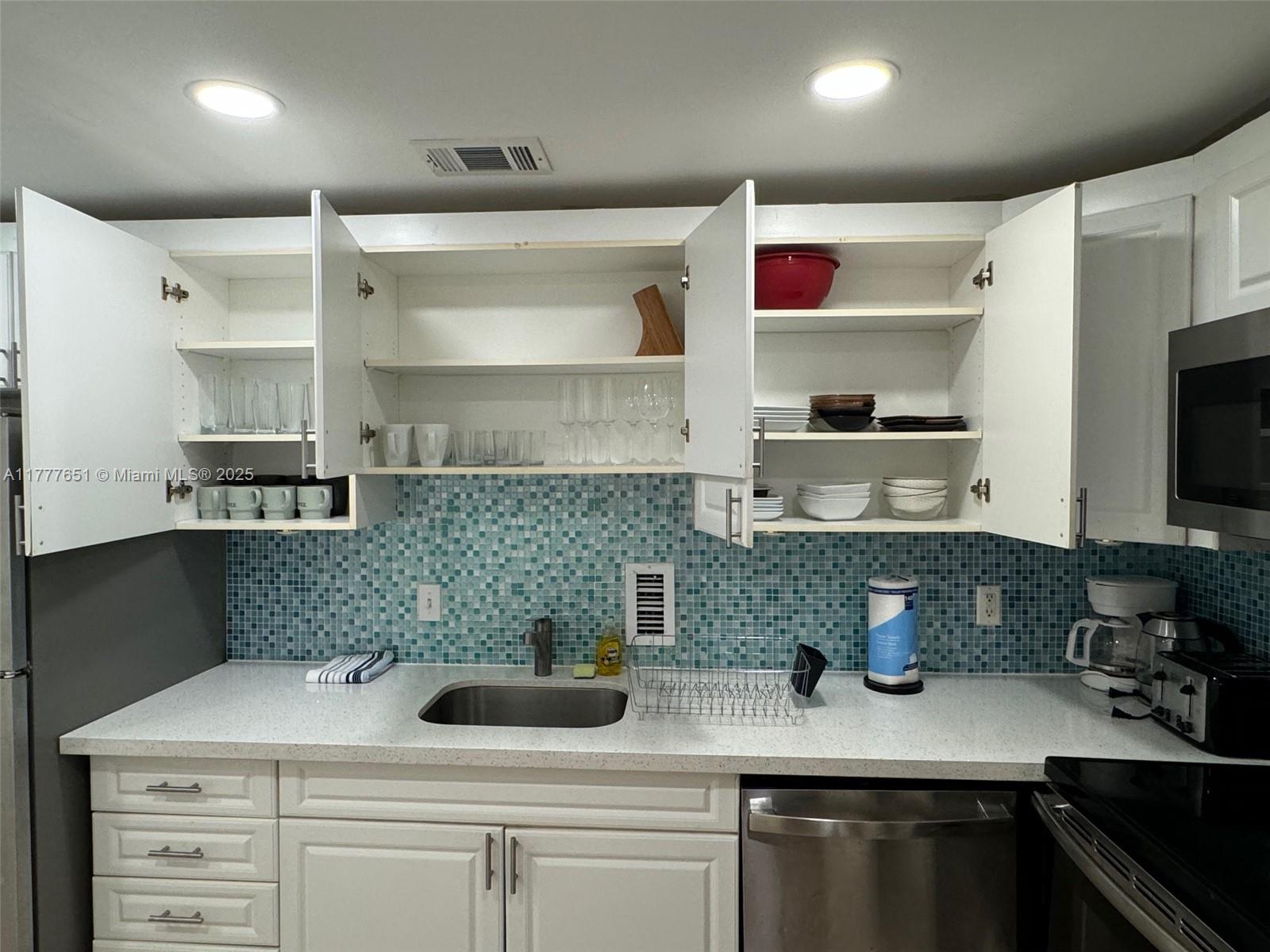 TIDES ON HOLLYWOOD BEACH - Residential