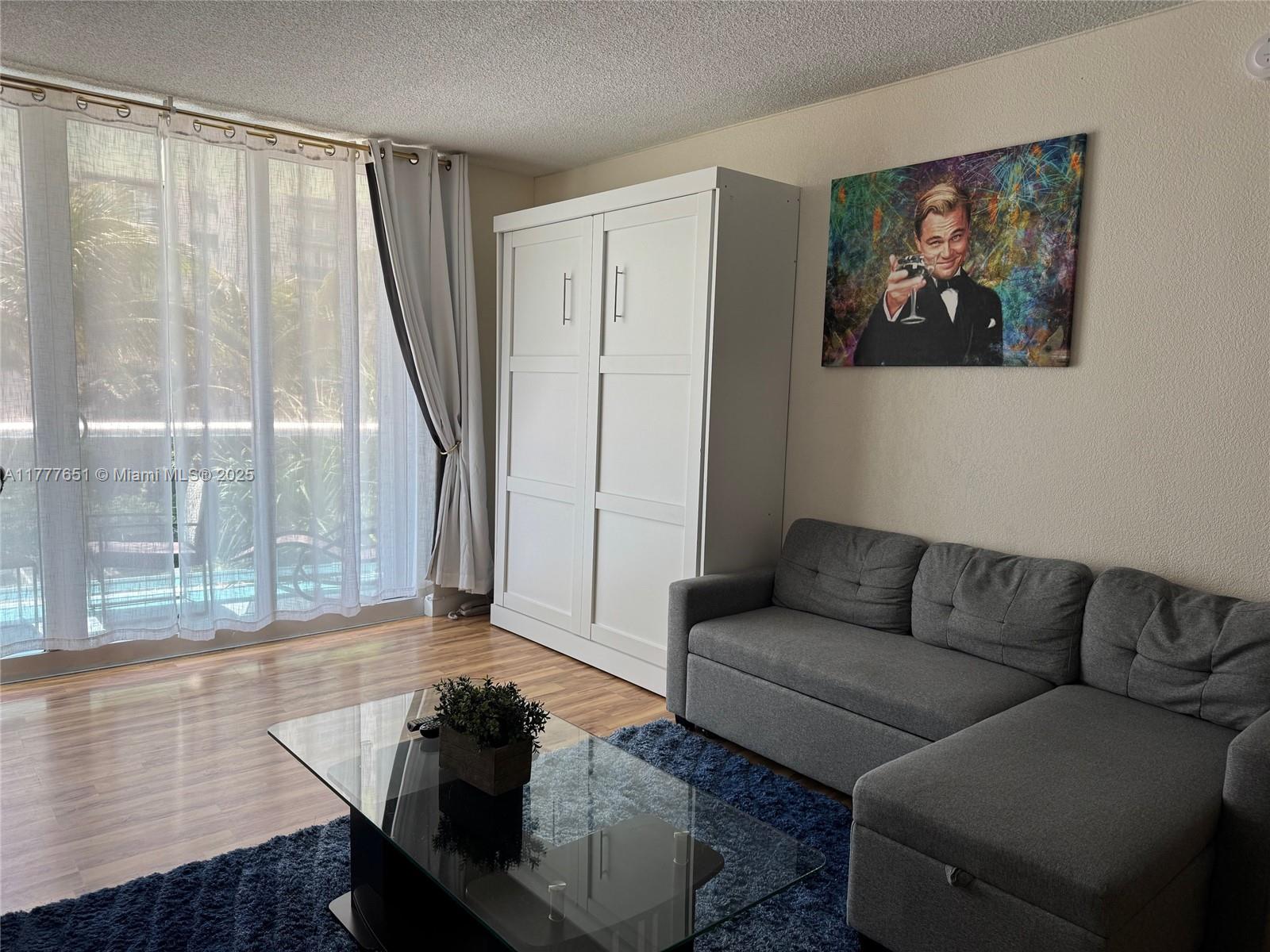 TIDES ON HOLLYWOOD BEACH - Residential