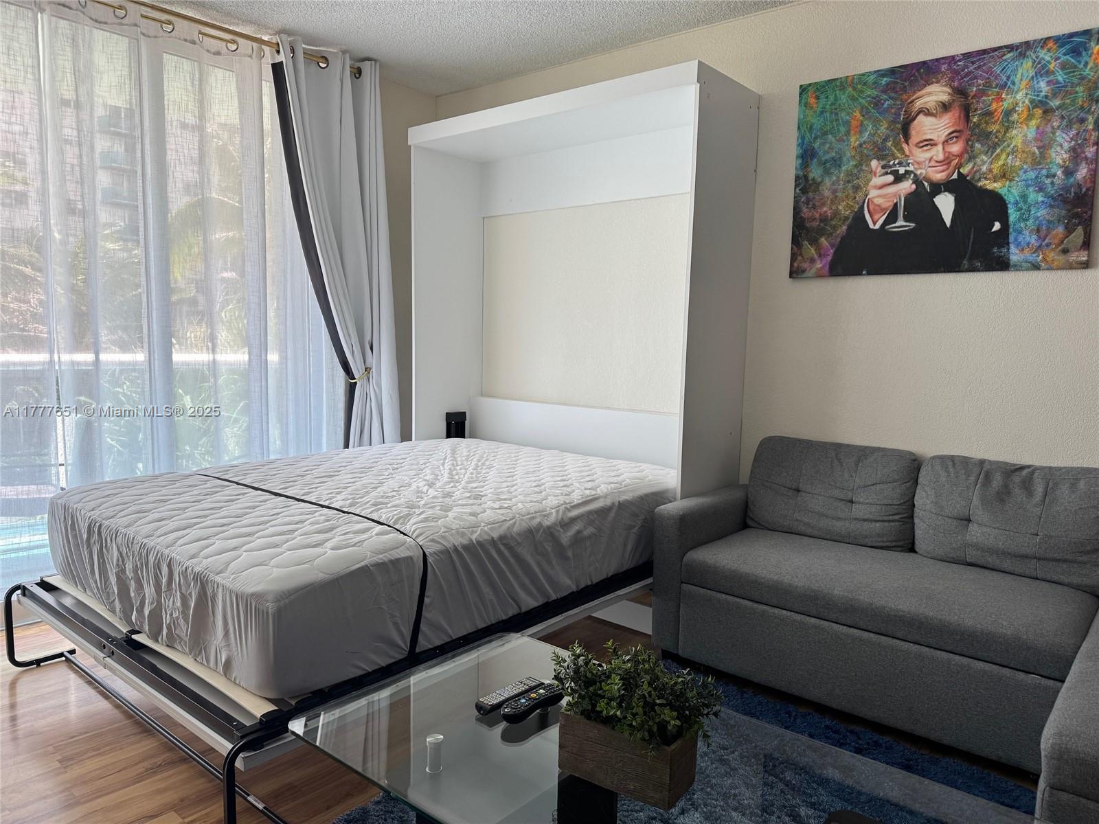 TIDES ON HOLLYWOOD BEACH - Residential