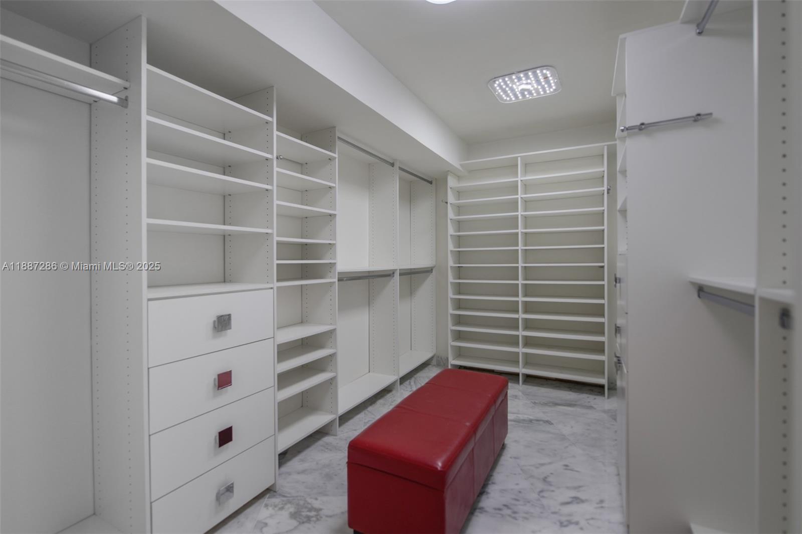 MYSTIC POINTE CONDO NO TW - Residential