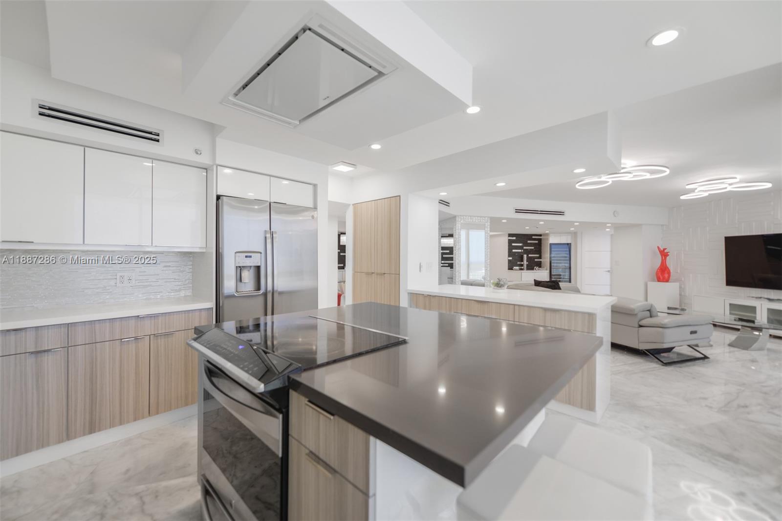 MYSTIC POINTE CONDO NO TW - Residential