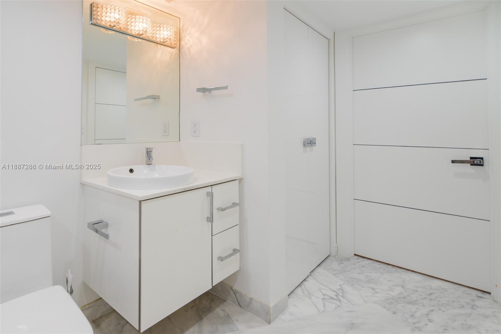 MYSTIC POINTE CONDO NO TW - Residential