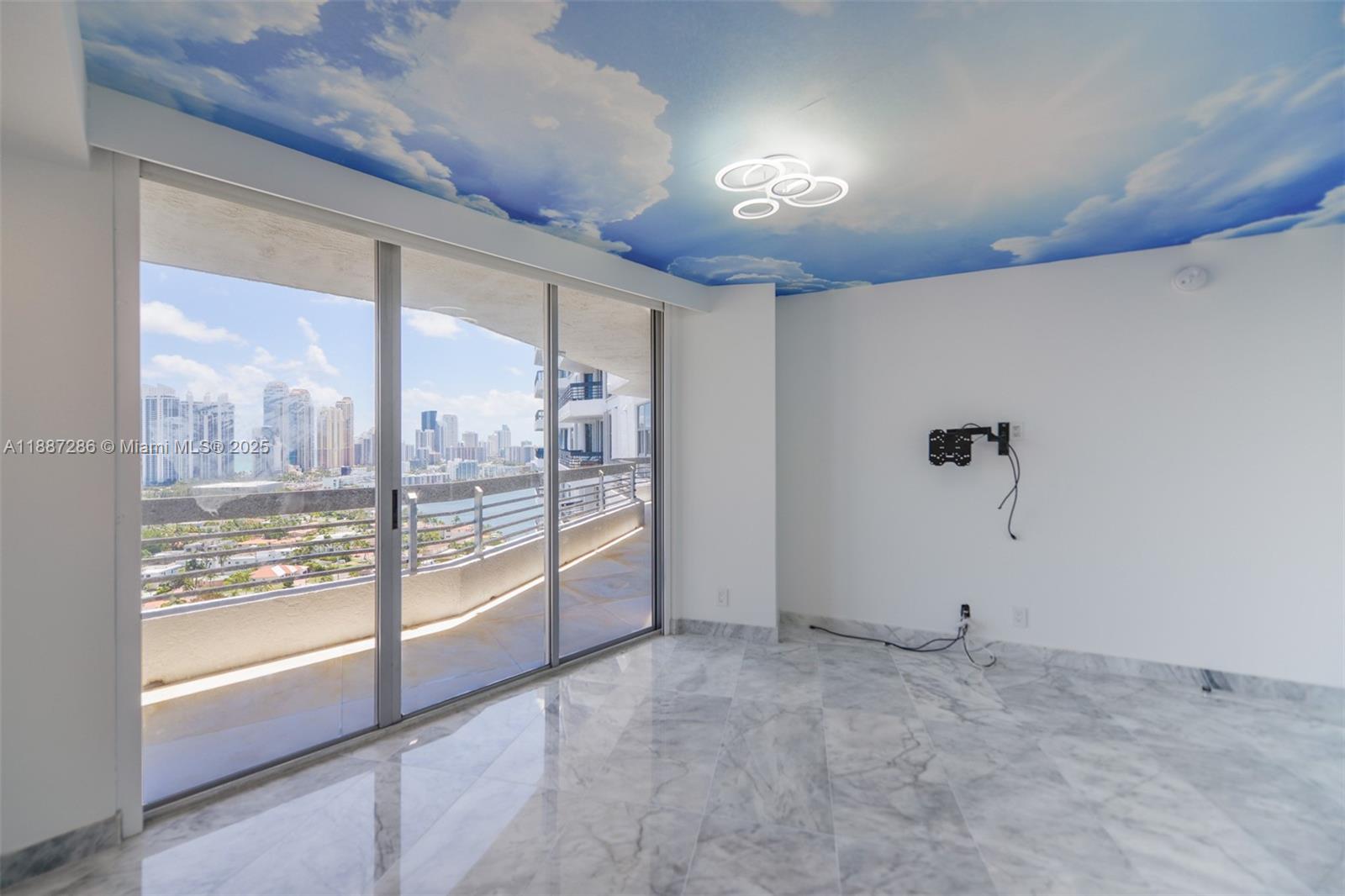 MYSTIC POINTE CONDO NO TW - Residential