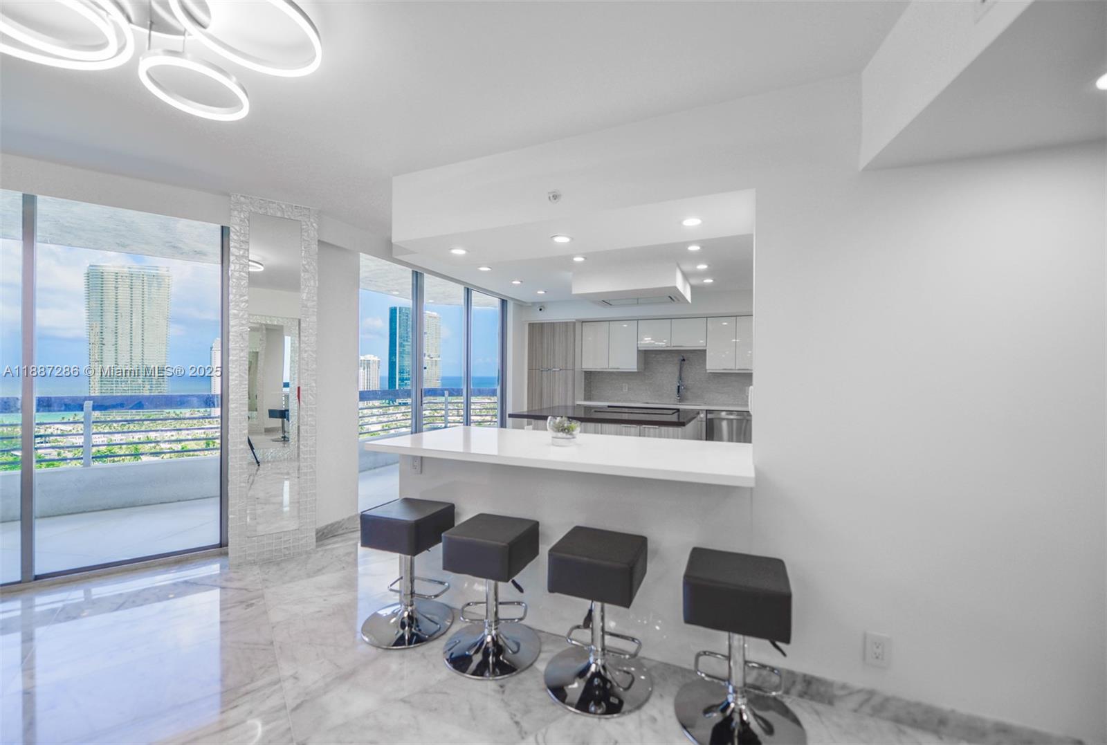 MYSTIC POINTE CONDO NO TW - Residential