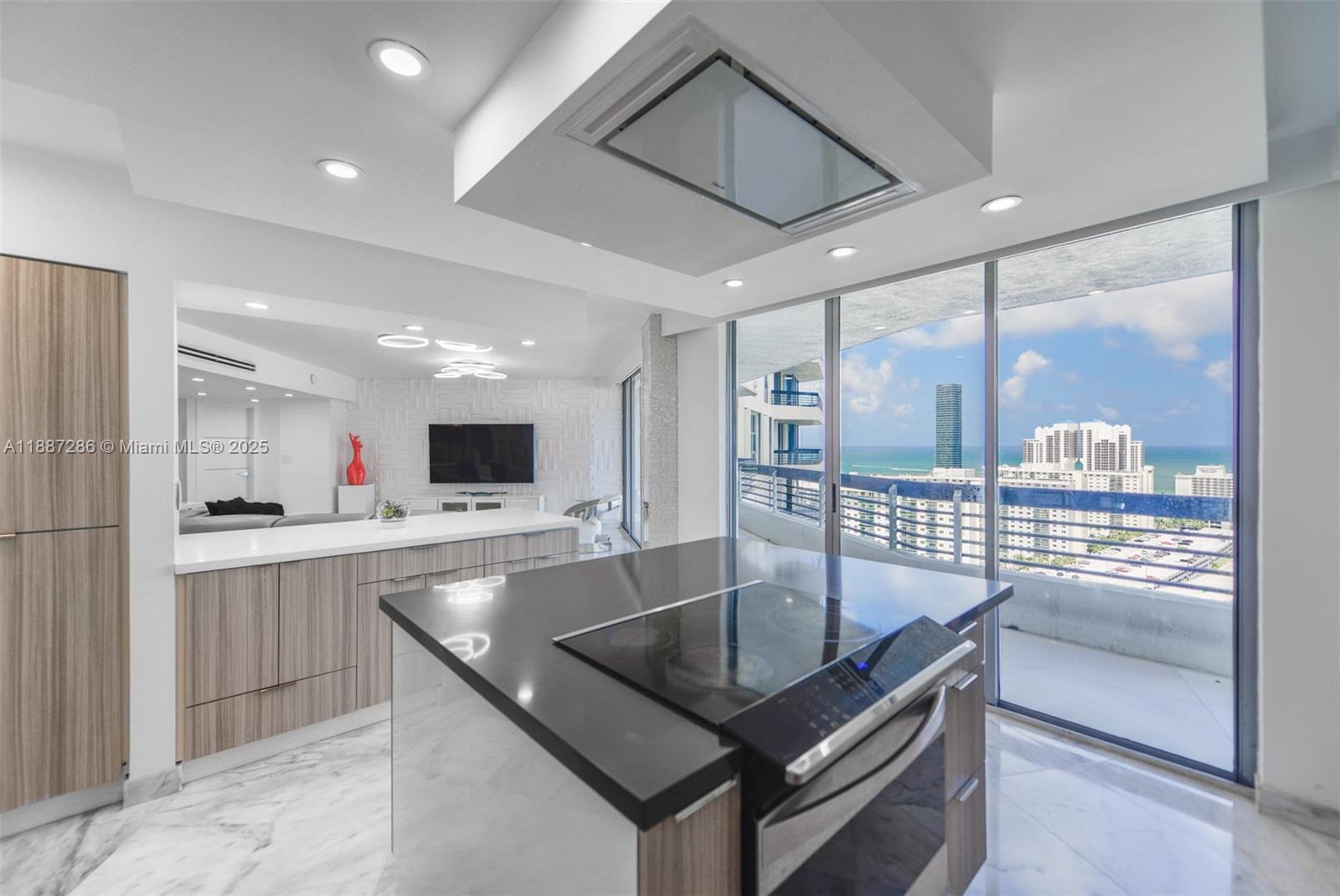 MYSTIC POINTE CONDO NO TW - Residential