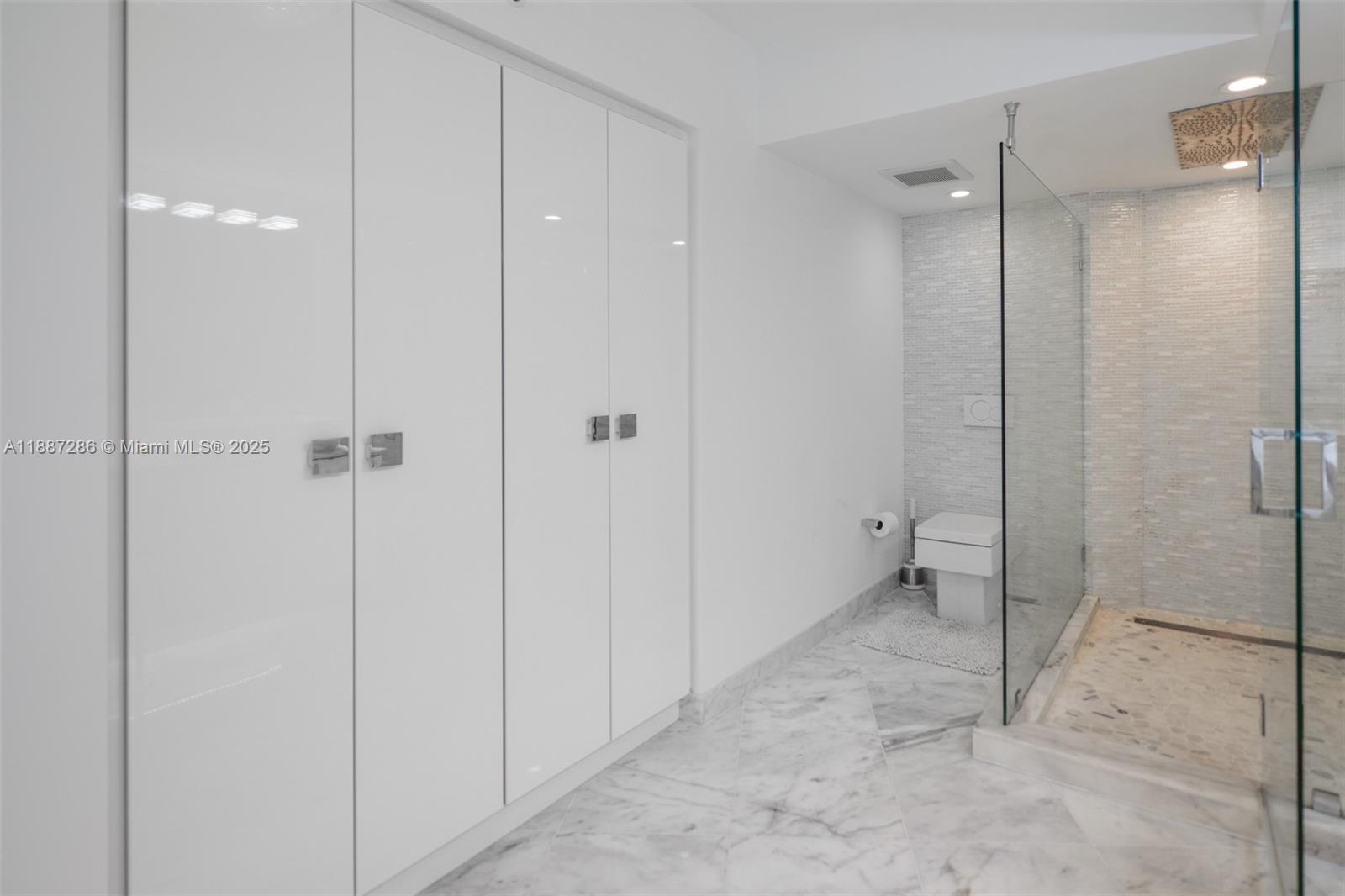 MYSTIC POINTE CONDO NO TW - Residential