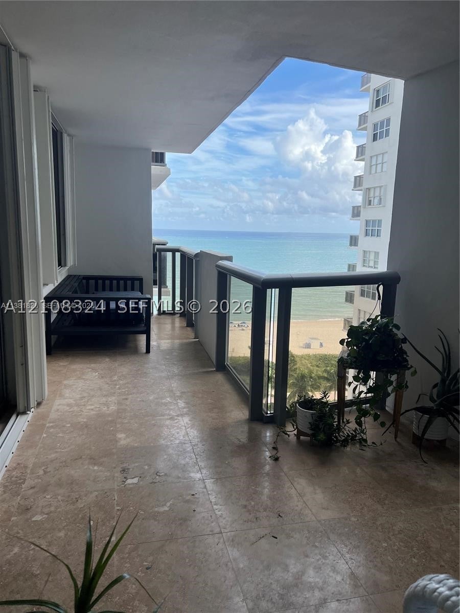 6039 Collins Ave 1208, Miami Beach FL 33140