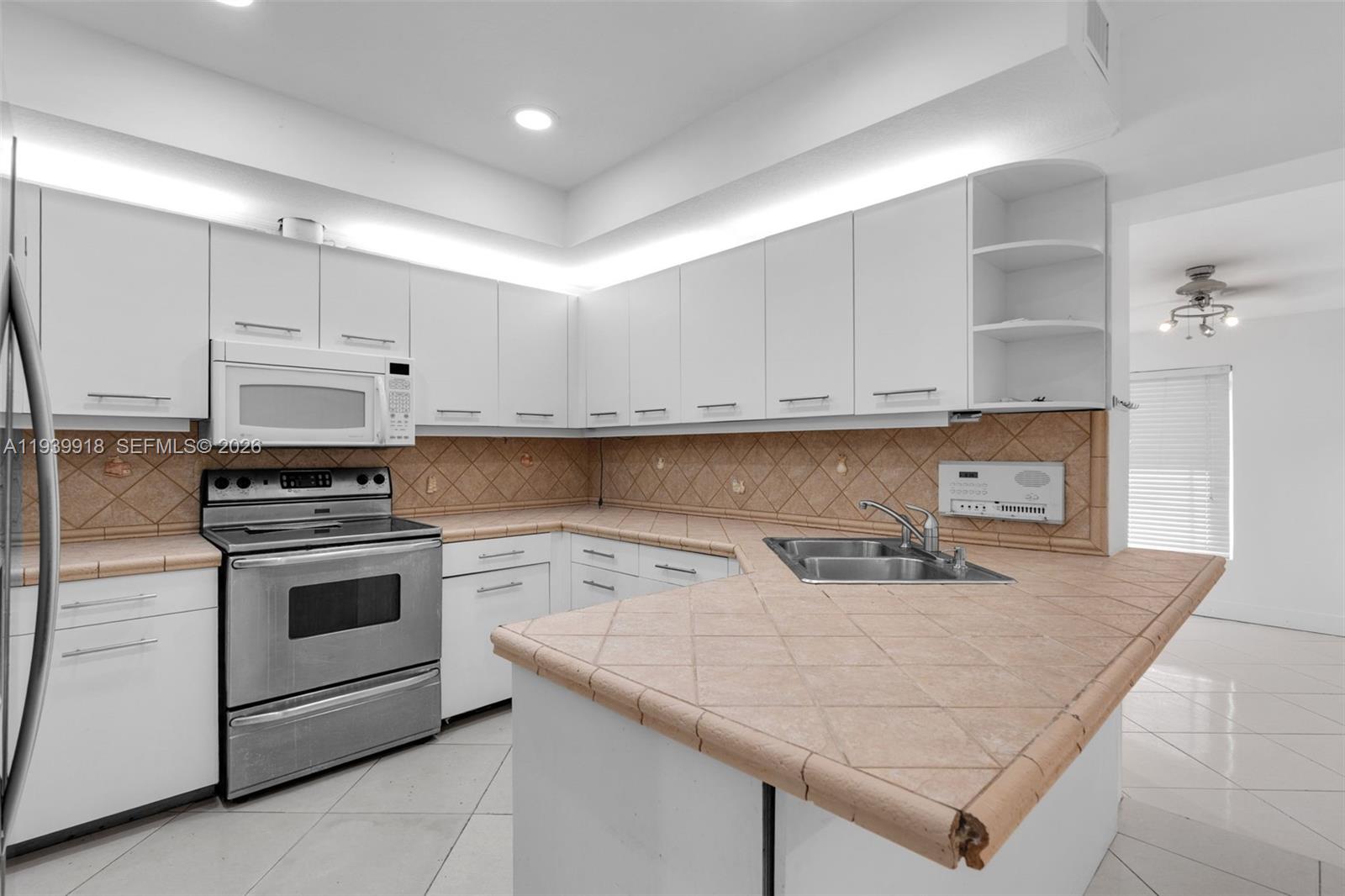 THE TROPICS ADDN - Residential