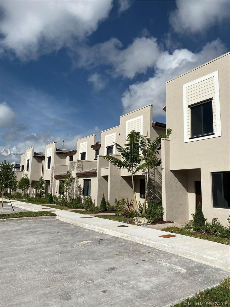 Just built, Brand New, Never lived in!!! This 3/2 and 1/2 townhouse make it your home. Granite counter tops, stainless steel appliance and walk-in. Clubhouse and swimming pool coming soon. Very Central location. Close to everything.