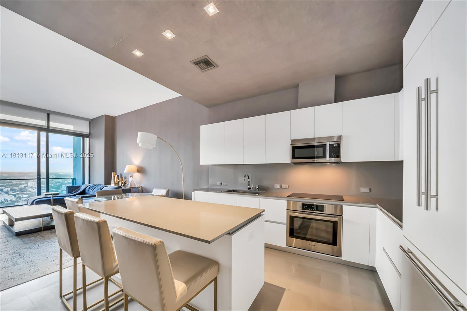 RISE CONDO - Residential