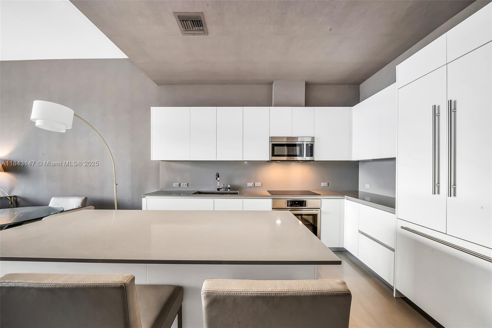 RISE CONDO - Residential