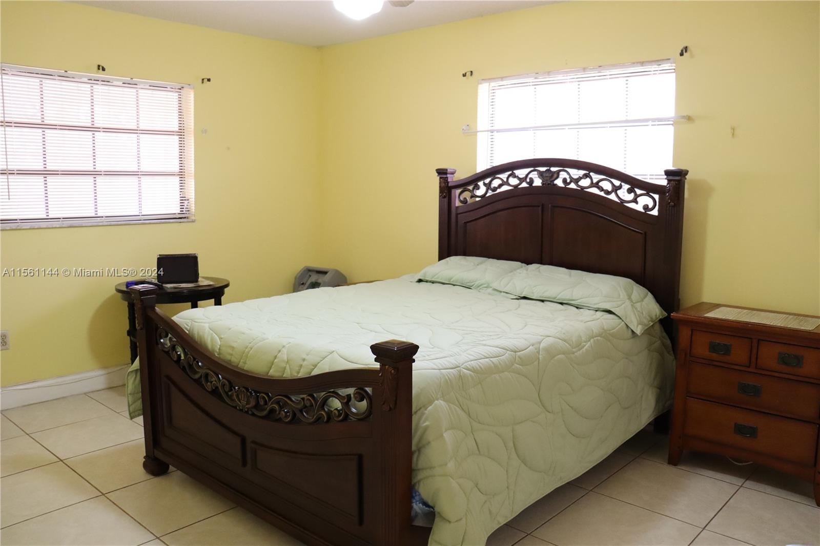 ROBLES GARDENS - Residential Lease