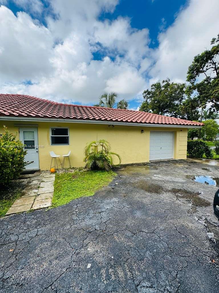 3405 NW 82nd Ave