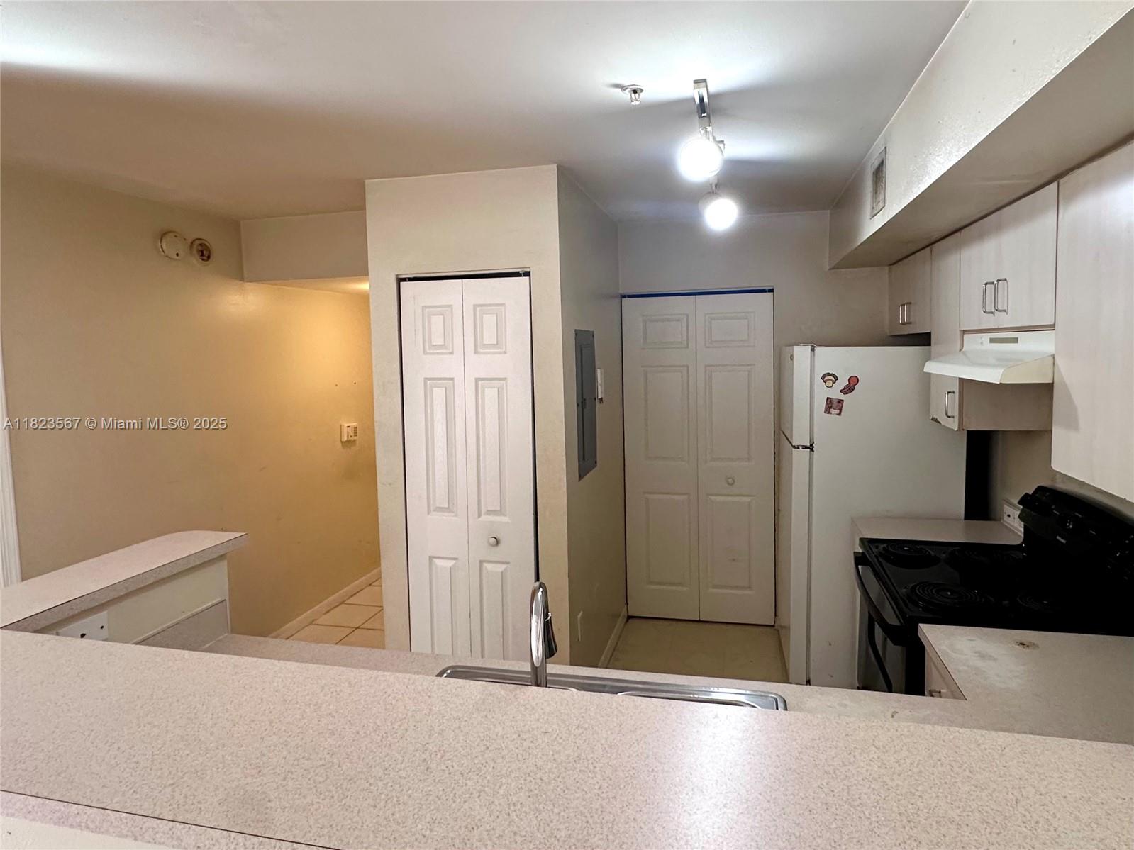 DEVONAIRE CONDO AT PEMBRO - Residential