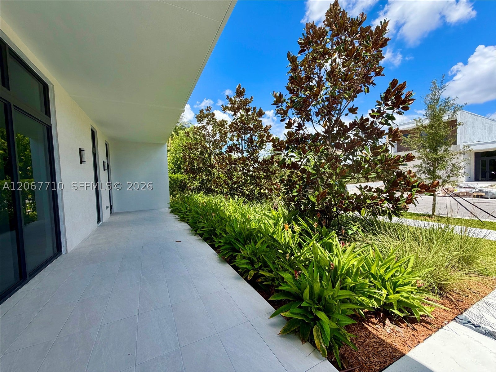 16752 S Botaniko Dr S