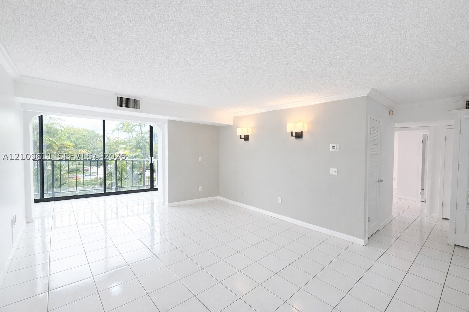 77 Crandon Blvd 3C