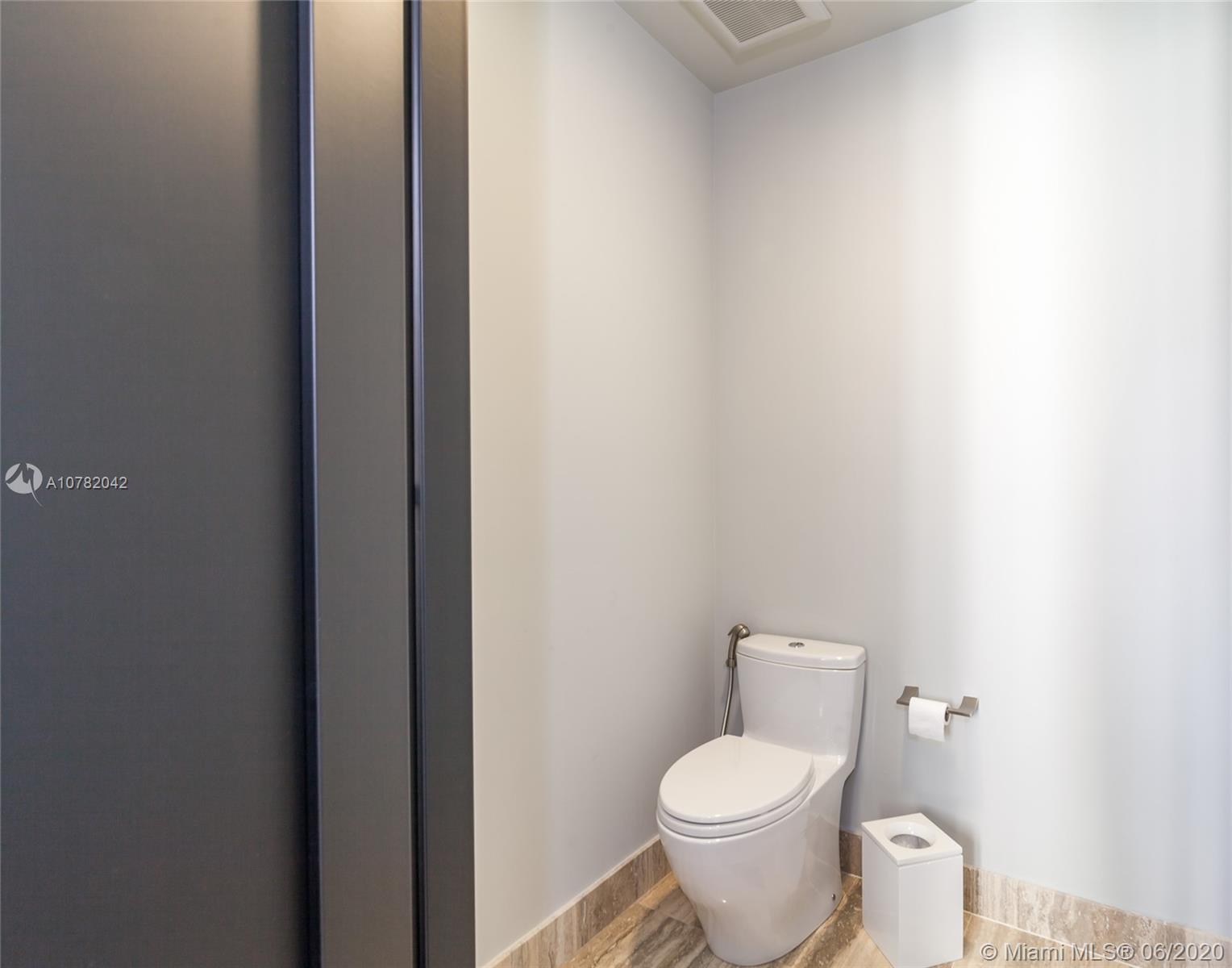 TDR TOWER II CONDO - Residential