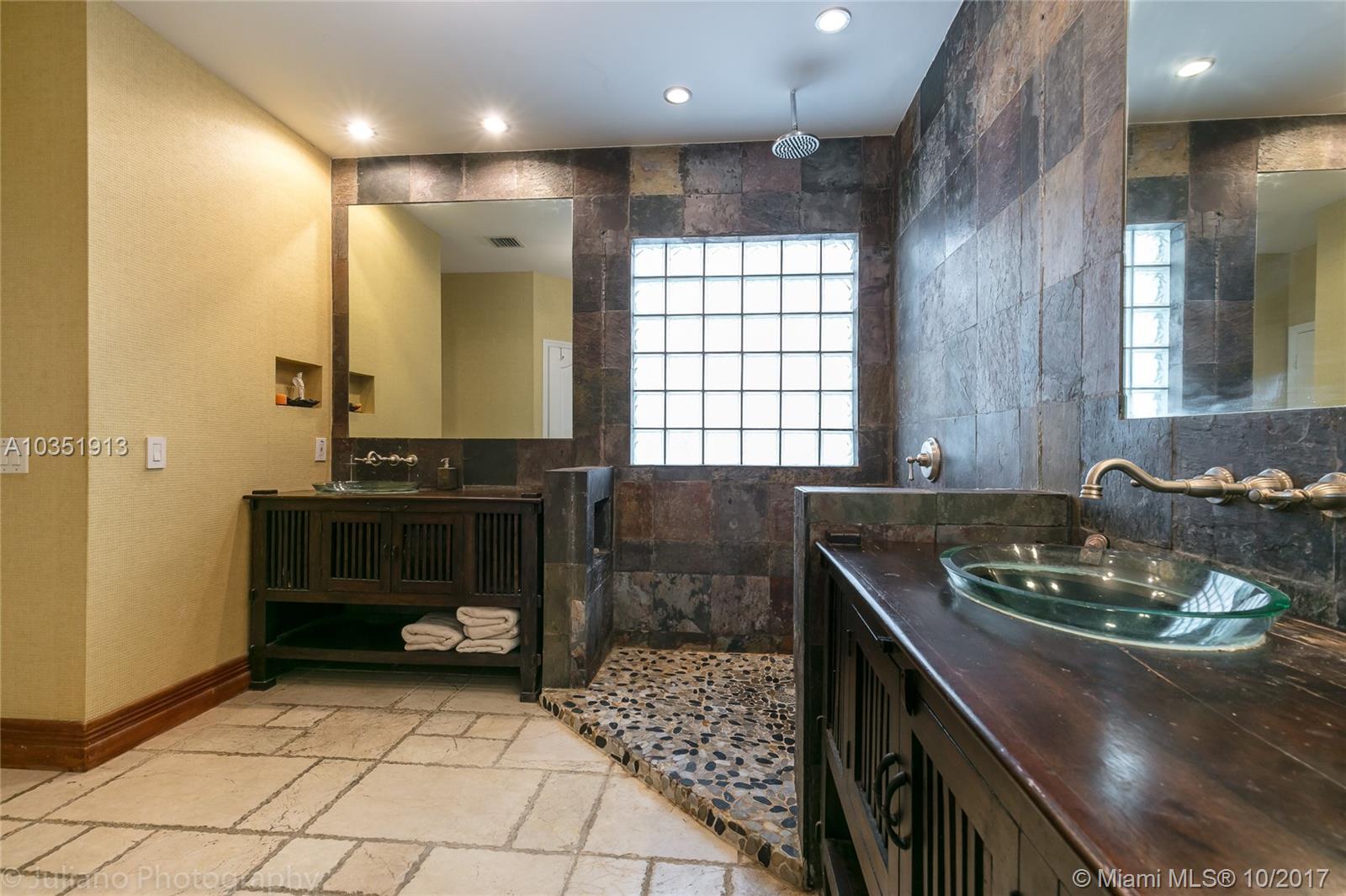 Costa Verde - Residential