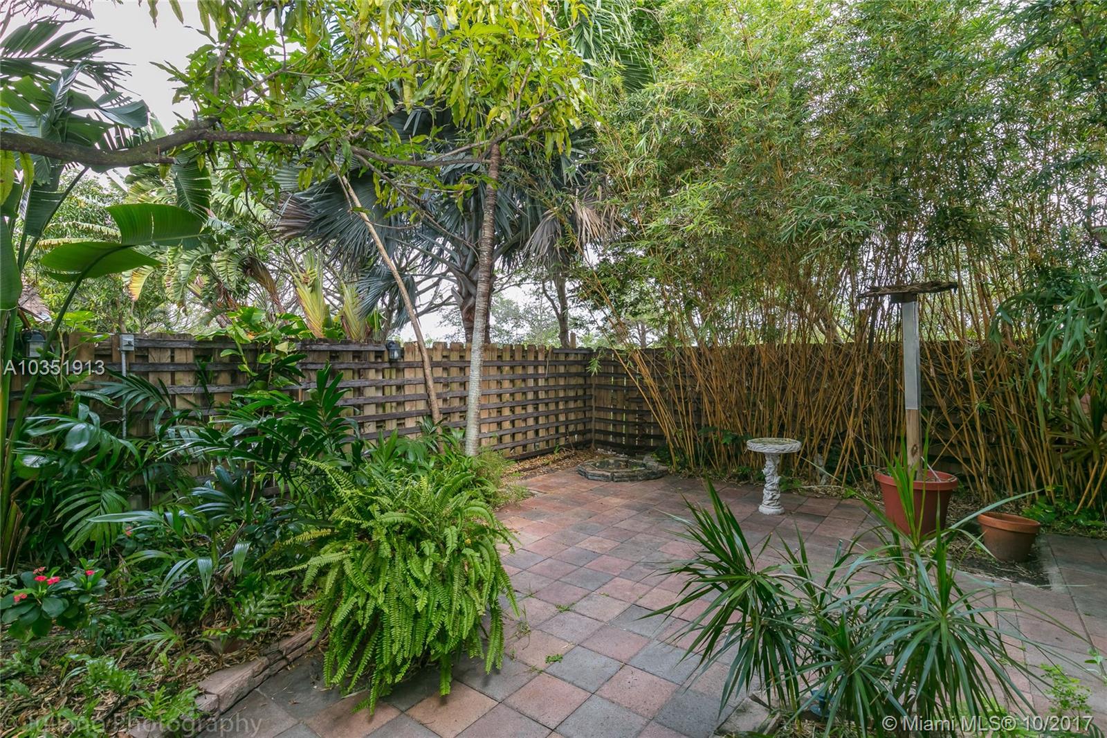 Costa Verde - Residential